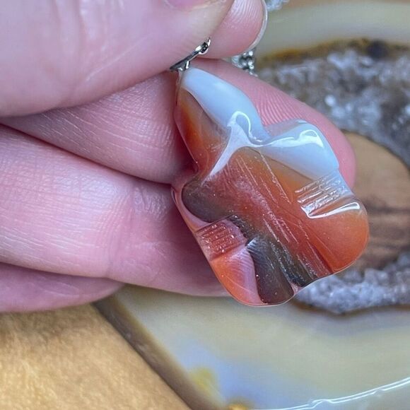 Carnelian banded agate turtle carving pendant necklace silver plated crystal - Picture 6 of 8
